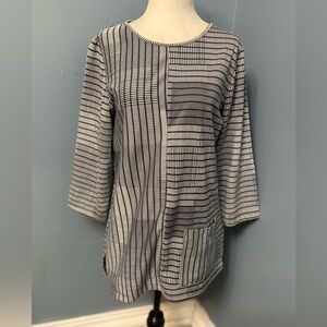 Chico's Black and White Geometric Tunic